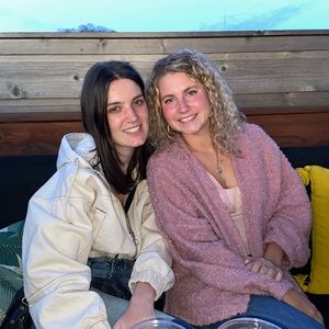 Meet your Posher, Lucy